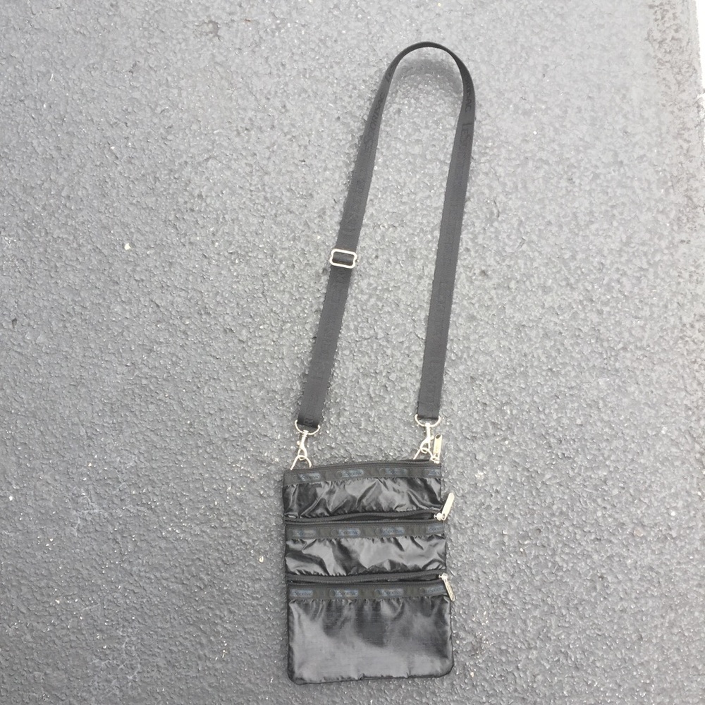 LESPORTSAC MESSENGER BAG
